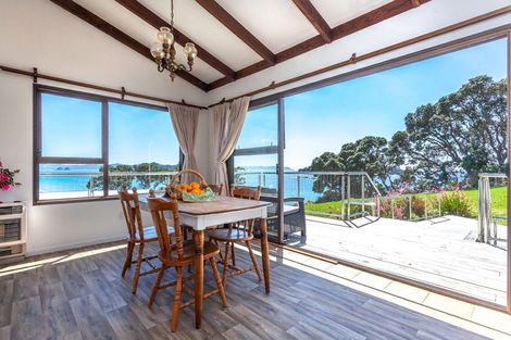 Photo of property in 6 Margaret Place, Hahei, Whitianga, 3591