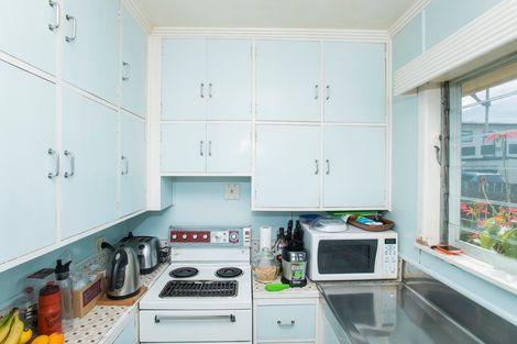 Photo of property in 215 Lytton Road, Elgin, Gisborne, 4010