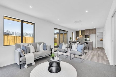 Photo of property in 37 Cunliffe Road, Redwood, Christchurch, 8051