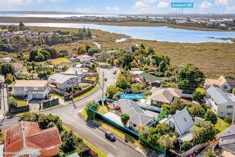 Photo of property in 2 Talavera Place, Te Atatu South, Auckland, 0602