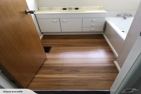 Photo of property in 124 Waimairi Road, Ilam, Christchurch, 8041