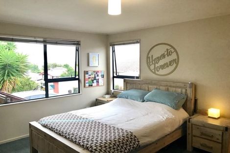 Photo of property in 6a Japonica Drive, Beach Haven, Auckland, 0626