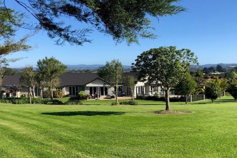 Photo of property in 202 Oraha Road, Kumeu, 0892