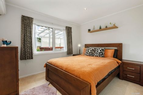Photo of property in 4/94 Lynwood Road, New Lynn, Auckland, 0600