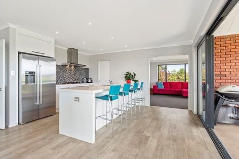 Photo of property in 38 Taurangaruru Road, Waiuku, 2683