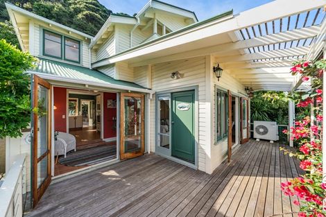 Photo of property in 309 Muritai Road, Eastbourne, Lower Hutt, 5013