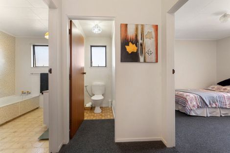 Photo of property in 111 Waikawa Road, Picton, 7220