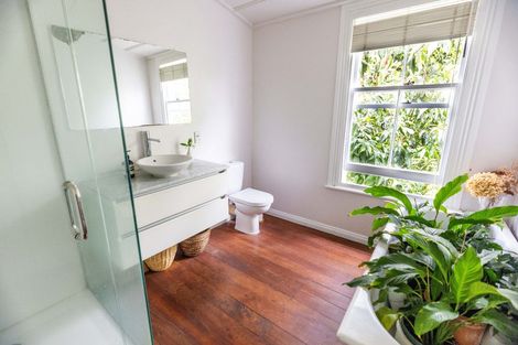 Photo of property in 104 Bassett Road, Remuera, Auckland, 1050