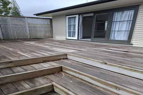 Photo of property in 7b Abel Tasman Avenue, Henderson, Auckland, 0610