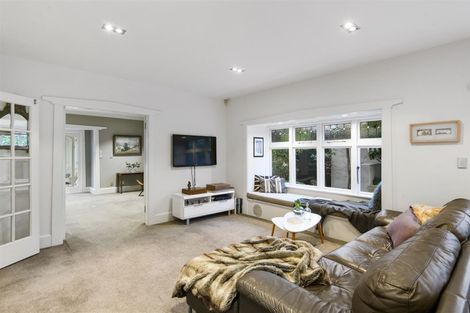 Photo of property in 168 Fendalton Road, Fendalton, Christchurch, 8052