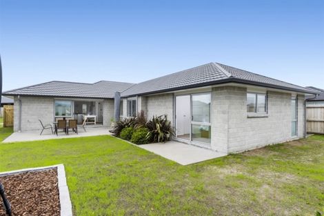 Photo of property in 23 Oka Street, Papamoa Beach, Papamoa, 3118