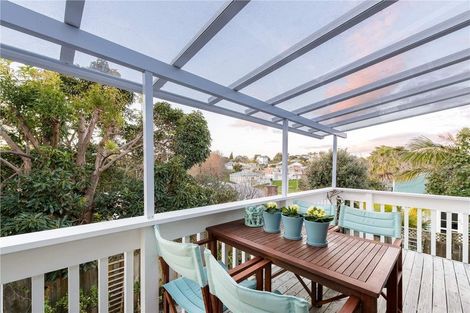 Photo of property in 1/10 Denby Lane, Northcote Point, Auckland, 0627