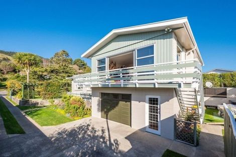 Photo of property in 106 Ruapehu Street, Paraparaumu, 5032