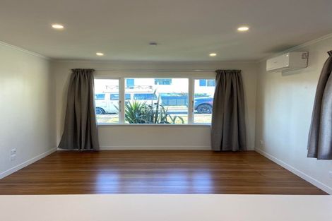 Photo of property in 3 Adriatic Avenue, Henderson, Auckland, 0612