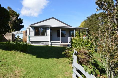 Photo of property in 2135 Rings Road, Coromandel, 3506