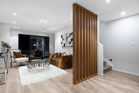 Photo of property in 4a The Parade, Bucklands Beach, Auckland, 2012