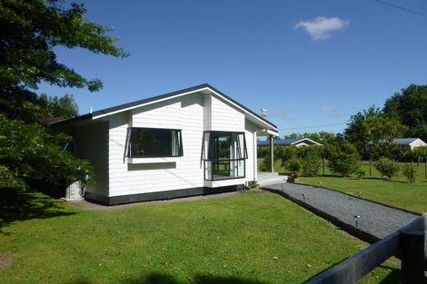 Photo of property in 146 Boord Crescent, Kumeu, 0891