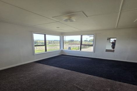 Photo of property in 35 Papatotara Road, Tuatapere, 9620