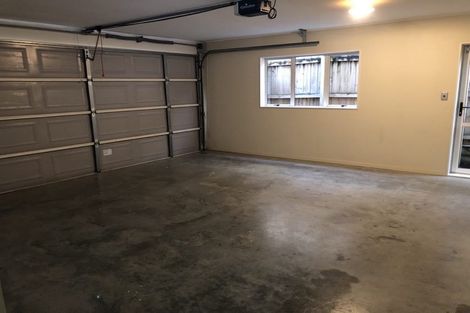 Photo of property in 28 Maypark Crescent, Flat Bush, Auckland, 2016