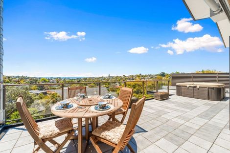 Photo of property in 36 Montclair Rise, Browns Bay, Auckland, 0630