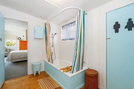 Photo of property in 24 Wehiwehi Road, Matapouri, Whangarei, 0173