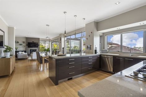 Photo of property in 23 Caversham Drive, Torbay, Auckland, 0630