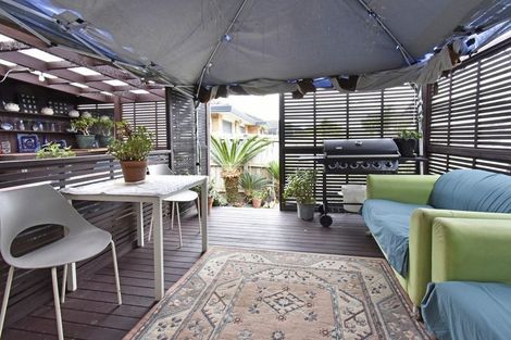 Photo of property in 29 Halsey Road, Manurewa, Auckland, 2102