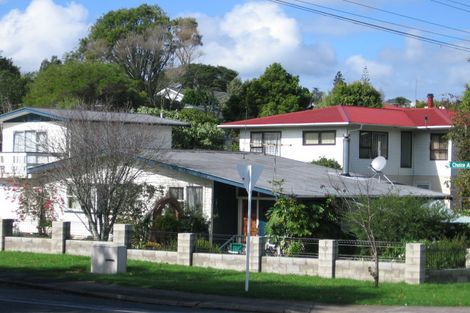 Photo of property in 86 View Road, Henderson, Auckland, 0612