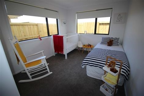 Photo of property in 2 Te Kio Crescent, Papamoa Beach, Papamoa, 3118