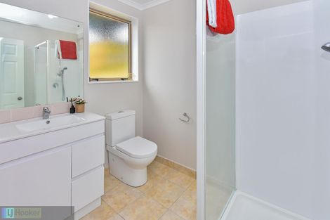 Photo of property in 26 Piriti Place, Weymouth, Auckland, 2103
