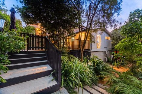 Photo of property in 15 Tiromoana Road, Raumati South, Paraparaumu, 5032