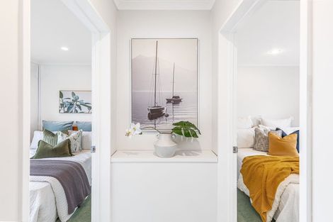 Photo of property in 2/555 Glenfield Road, Glenfield, Auckland, 0629