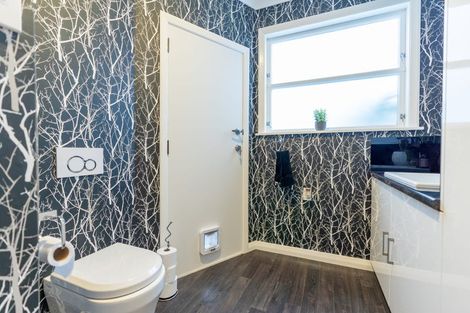 Photo of property in 1 Wigan Place, Hokowhitu, Palmerston North, 4410