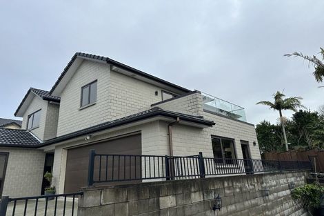Photo of property in 3b Crystal Avenue, Glendene, Auckland, 0602