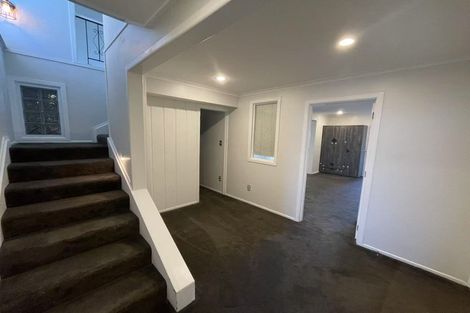 Photo of property in 25 Bradbury Road, Botany Downs, Auckland, 2010