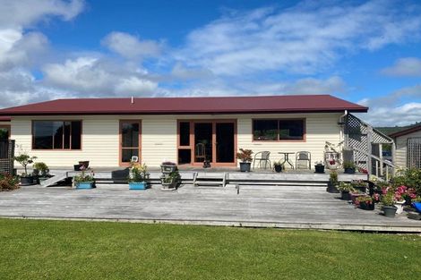 Photo of property in 2 Bishop Road, Parapara, Takaka, 7182