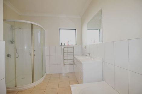 Photo of property in 311 Te Atatu Road, Te Atatu South, Auckland, 0610