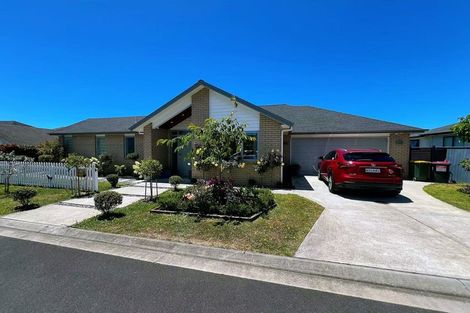 Photo of property in 10 Ahorangi Road, Silverdale, 0932