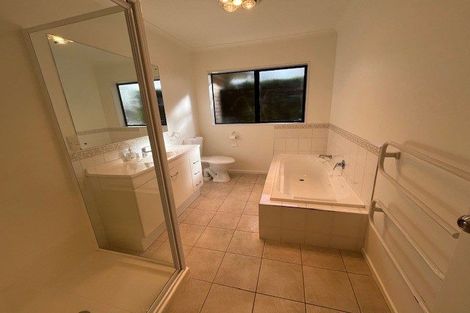 Photo of property in 9 Ardkeen Place, East Tamaki, Auckland, 2016