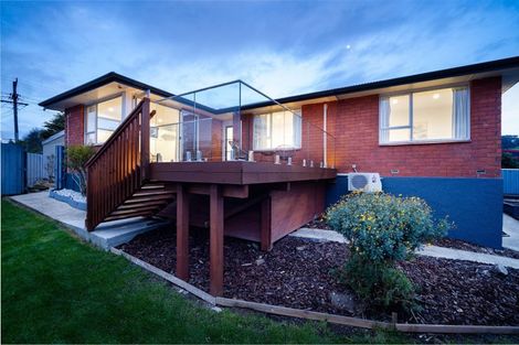 Photo of property in 324 Highcliff Road, Highcliff, Dunedin, 9013