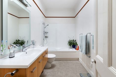 Photo of property in 380 Tinakori Road, Thorndon, Wellington, 6011