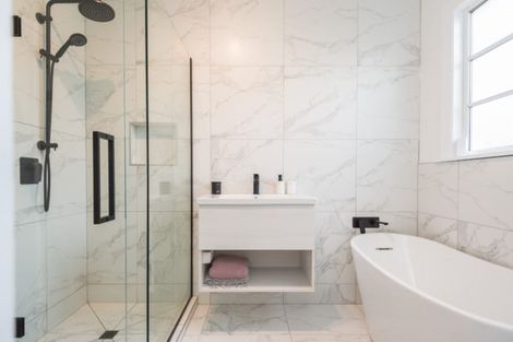 Photo of property in 35 Paparoa Street, Papanui, Christchurch, 8053