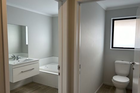 Photo of property in 17 Koareare Avenue, Halswell, Christchurch, 8025