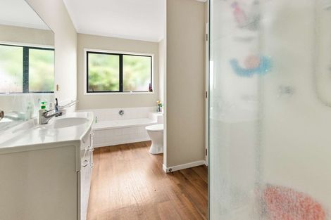 Photo of property in 8b Muir Place, Te Puke, 3119