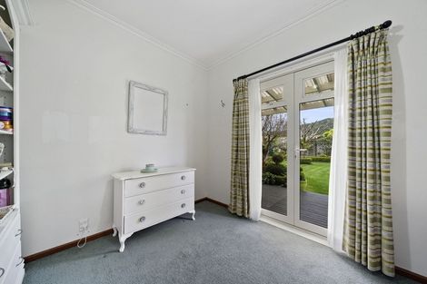 Photo of property in 38 Handyside Street, Tawa, Wellington, 5028