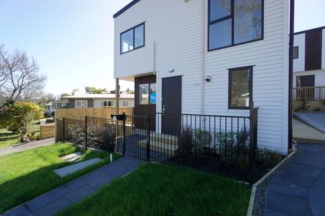 Photo of property in 1/22 Takapu Street, Henderson, Auckland, 0612