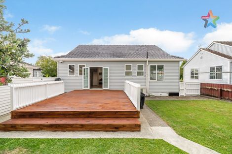 Photo of property in 11 Wheatley Street, Naenae, Lower Hutt, 5011
