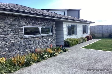 Photo of property in 2 Waitaria Terrace, Aotea, Porirua, 5024