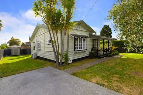 Photo of property in 5 Rewa Street, New Lynn, Auckland, 0600