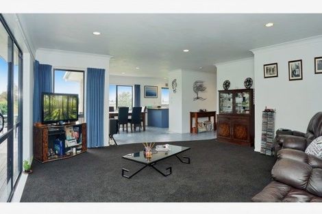 Photo of property in 12 Kiri Place, Te Puke, 3119
